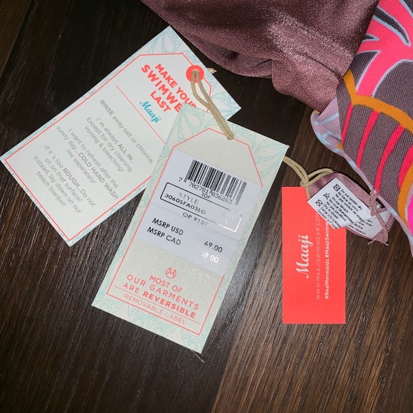 NWT Maaji  reversible bikini top bandeau - Picture 5 of 6